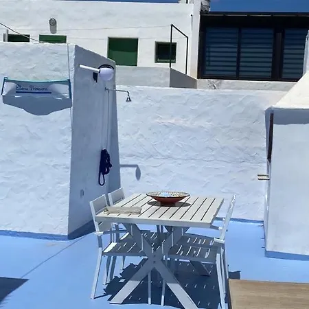 Eterna Primavera, A 40m De La Piscina Natural Feriehus