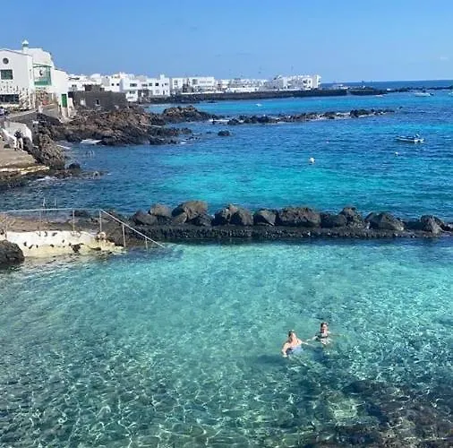 Eterna Primavera, A 40m De La Piscina Natural *